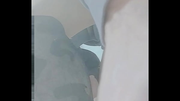 Femboy muestra su culito uwu