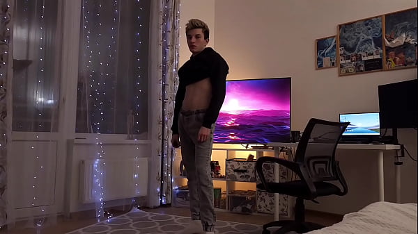 invited a friend to visit and fucked him juicy