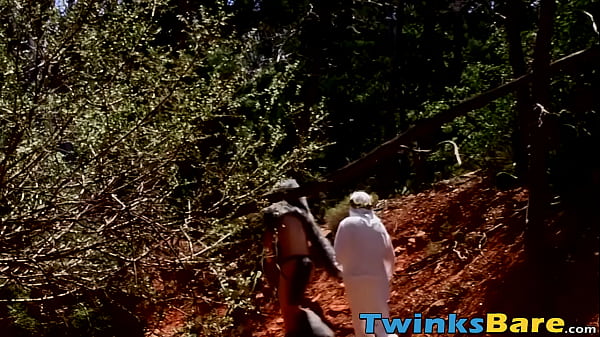 Outdoorsy gay Benjamin Riley cums hard while riding raw cock