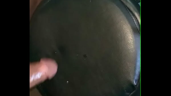 BBC Twink Skeeting Nutt On Stool