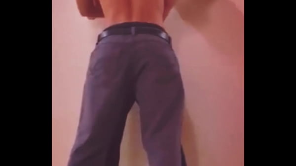 Follando a mi vecino curioso