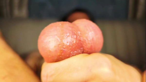 I GIVE YOU TO LICK, SUCK MY HUGE BALLS CLOSE-UP