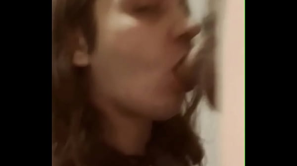 Compañero de la universidad después de la tarea, le encanta mi pene