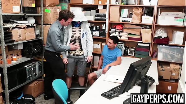 Young robbers caught in the act and punished bareback